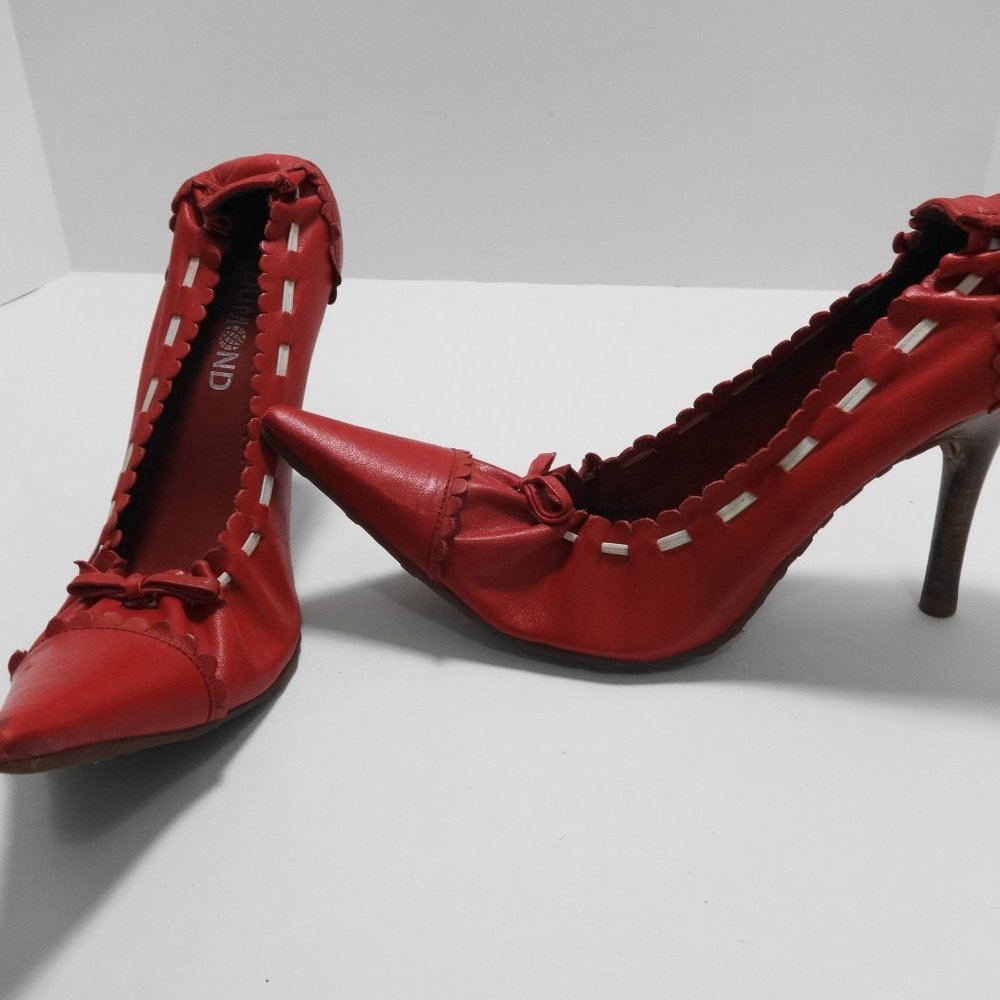 DUMOND Red High Heels Size 5